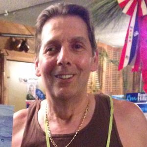 Meet your Posher, Dennis